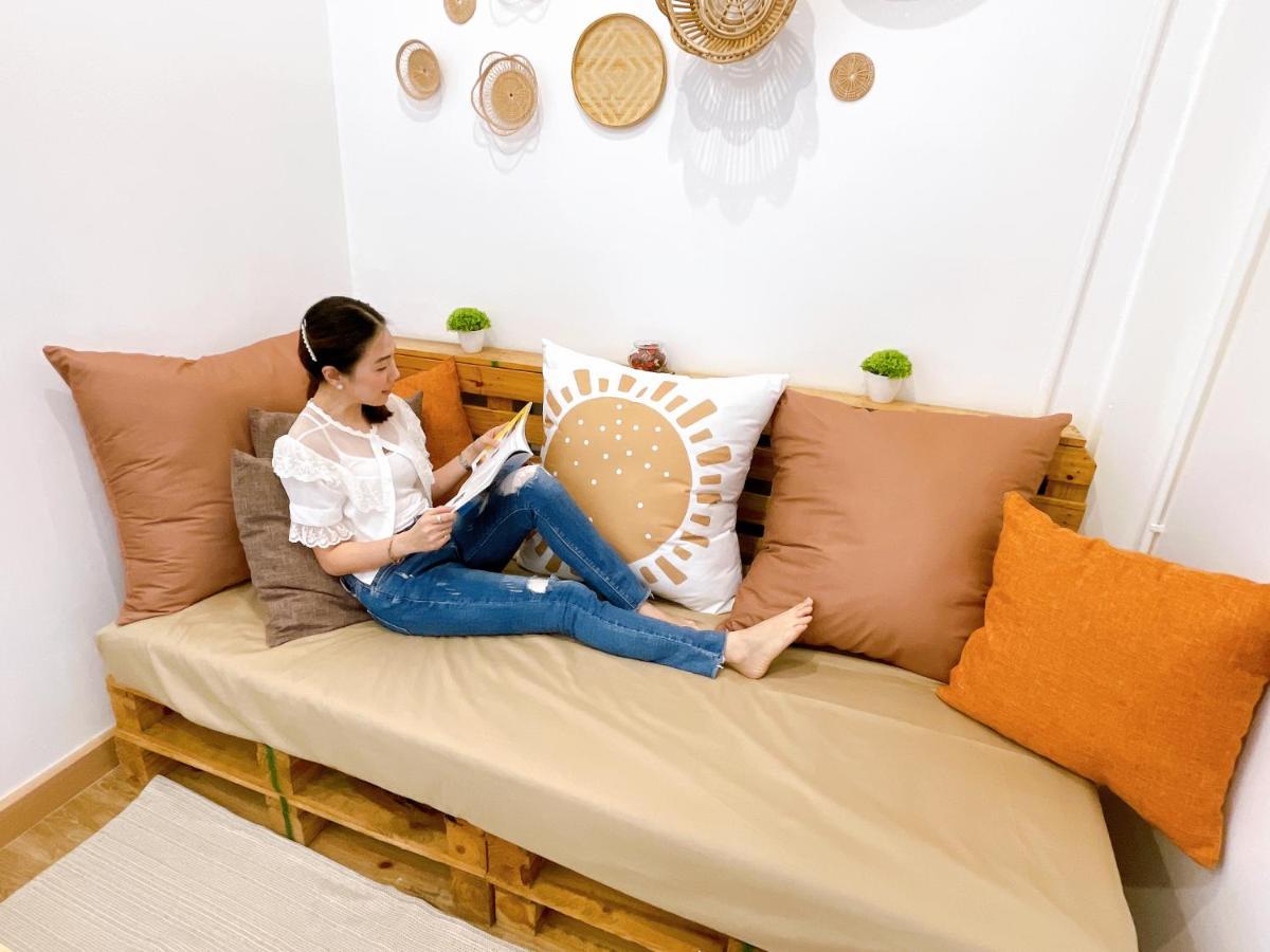 Lively And Cozy Canal House ,Entire House 방콕 외부 사진