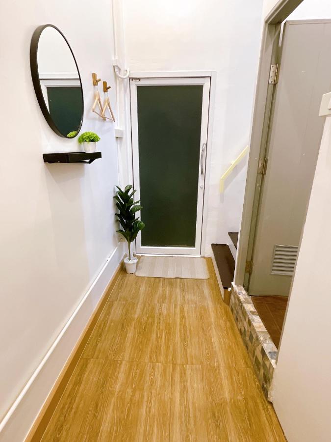 Lively And Cozy Canal House ,Entire House 방콕 외부 사진